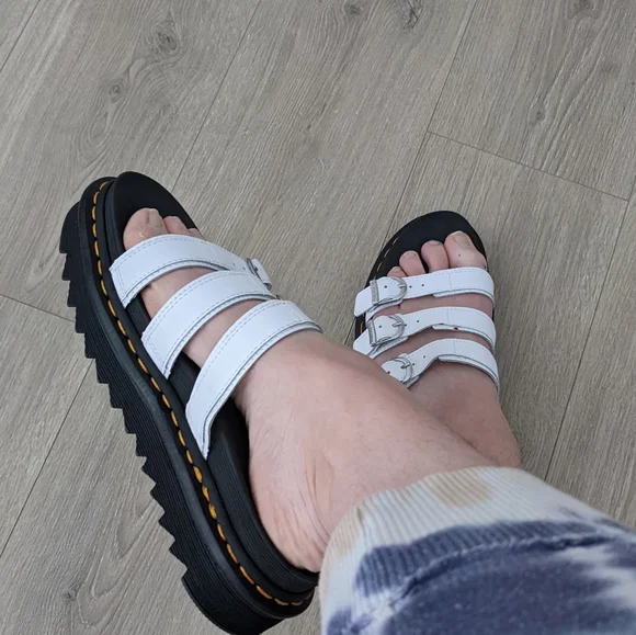 Dr. Marten Sandals White Sz 9 - Picture 5 of 7